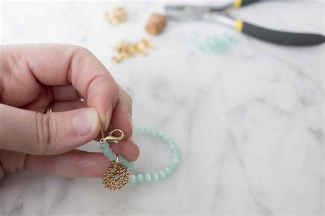 making bead bracelets with clasps.